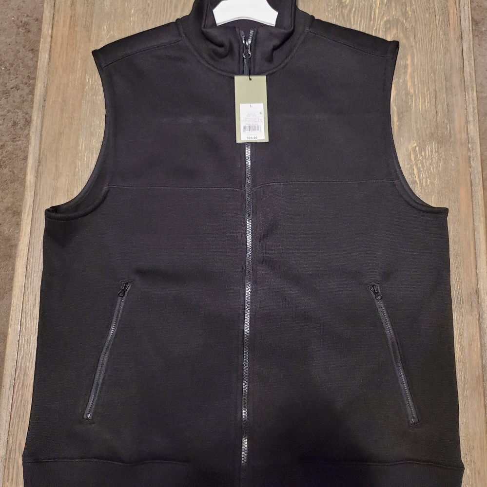 Large black zip up men's vest